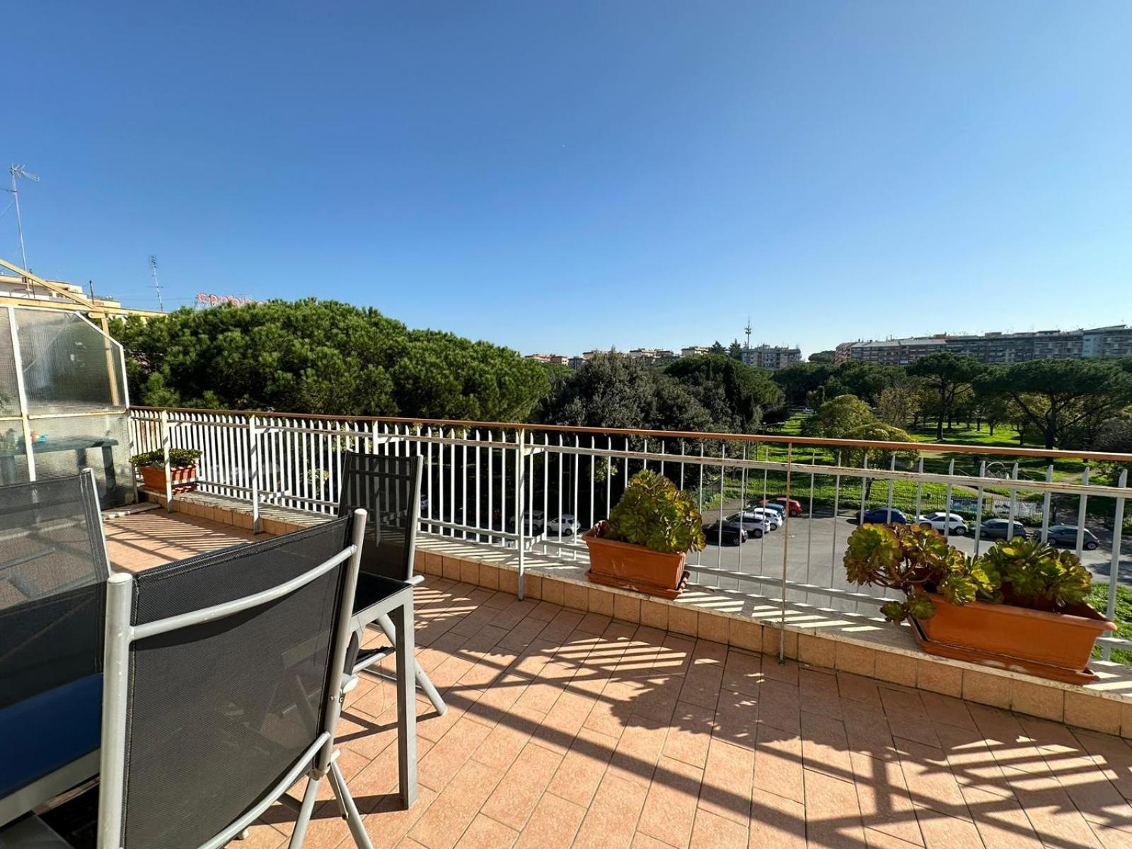 Terrazza Sul Parco Apartment Рим Екстериор снимка