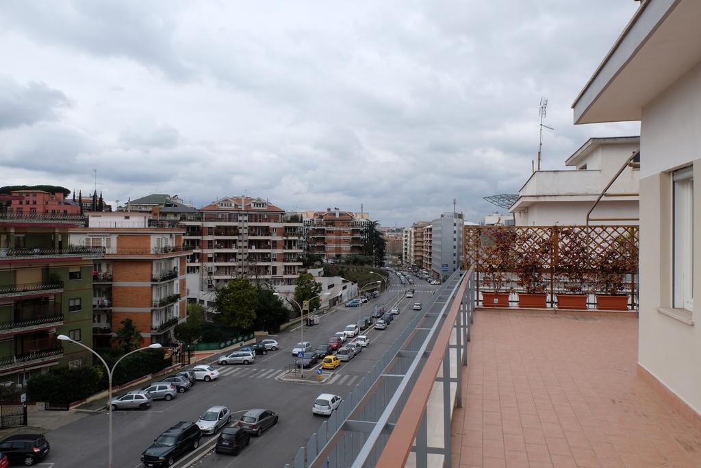 Terrazza Sul Parco Apartment Рим Екстериор снимка